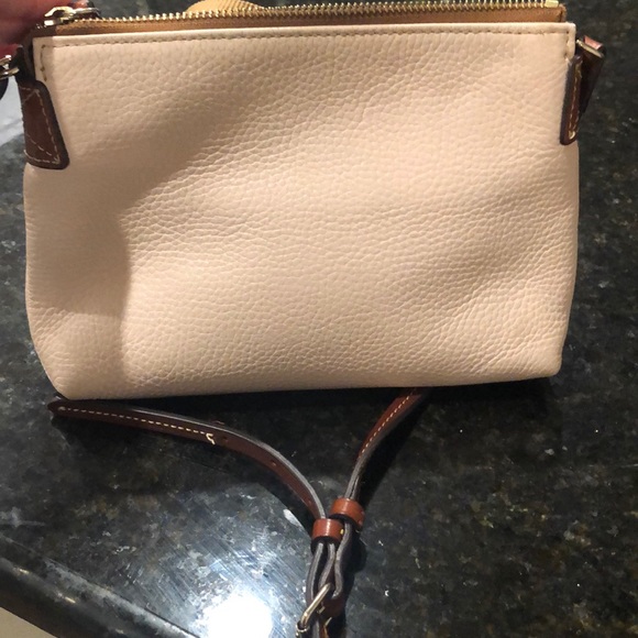 Dooney & Bourke crossbody purse - Picture 7 of 8